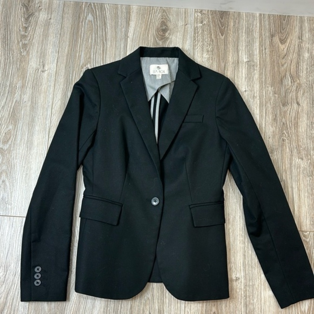 Lila Rose black one button long line blazer size XS new